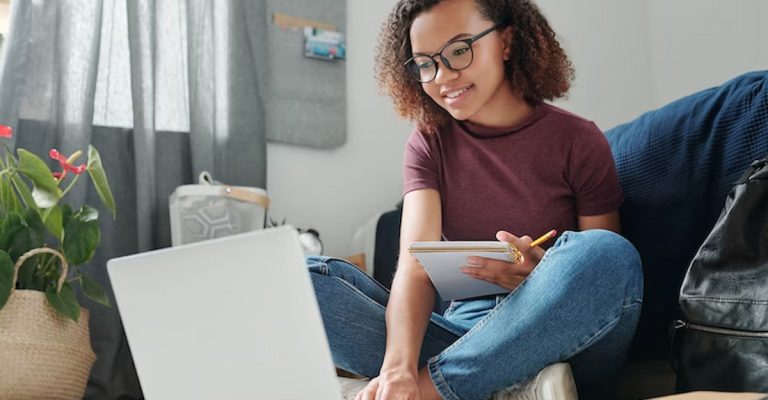 Formação Harvard de Graça? Descubra os Cursos Abertos e Como Participar